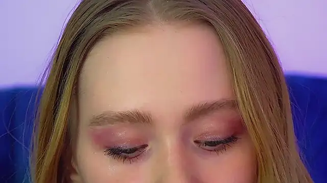 AgataFoxley's cam snapshot