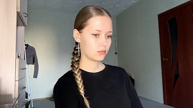 ZaidaSchwarten live sex cam