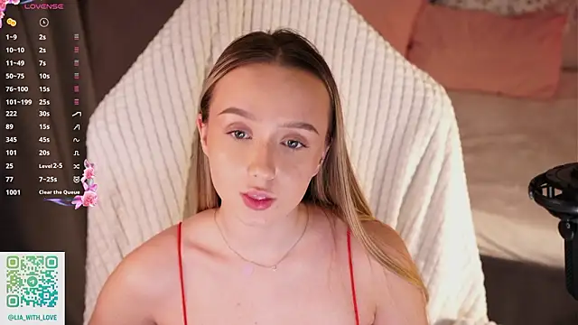 HollisBeckett live sex cam