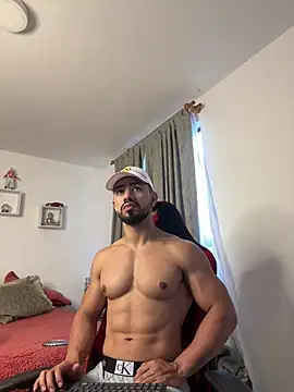 Ezzio_Scolaro live sex cam