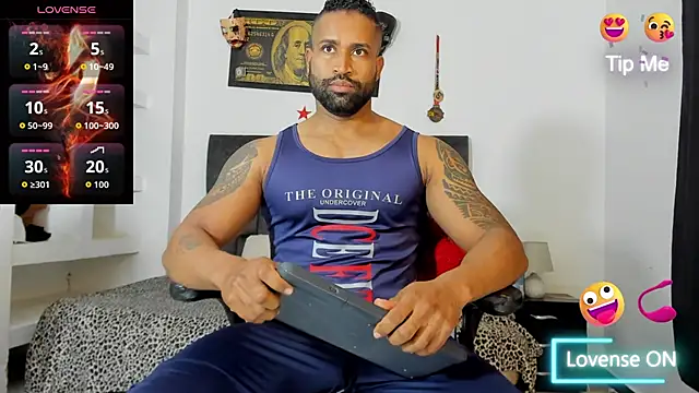 MattRodriguez9 live sex cam