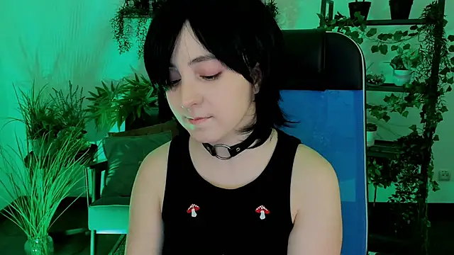 VirtuallVoyant live sex cam