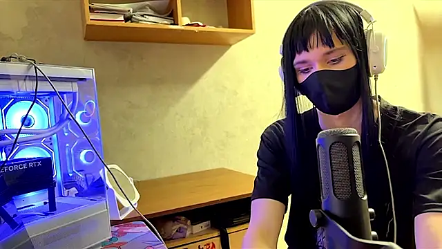 Akim_exe_UwU_femboy live sex cam