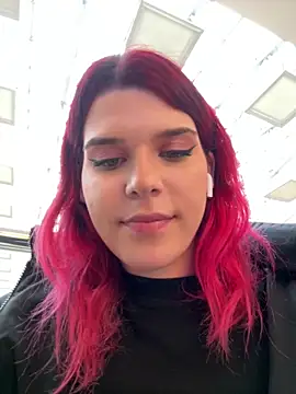 RiriRoseey live sex cam