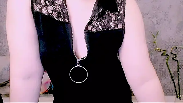 Djullia live sex cam