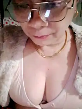 small-house123 live sex cam