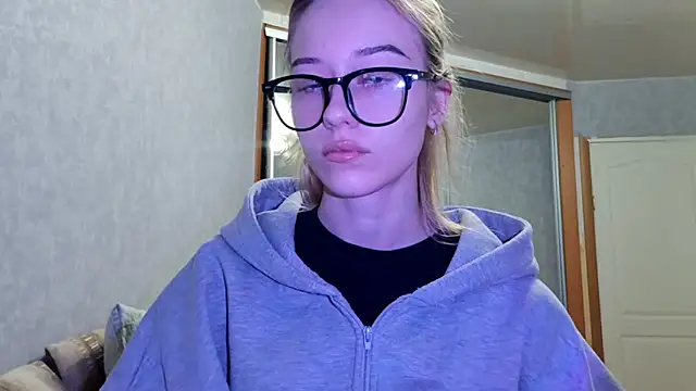 GlidedFill's cam snapshot