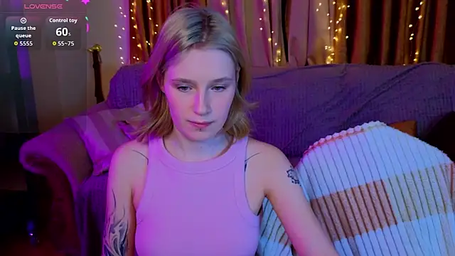 Girls_Fingers live sex cam