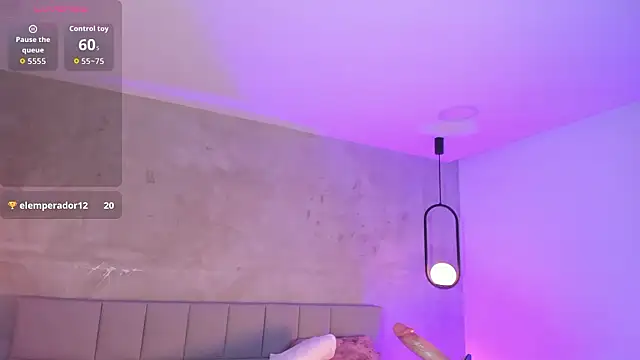 Lucianaaguzman's cam snapshot