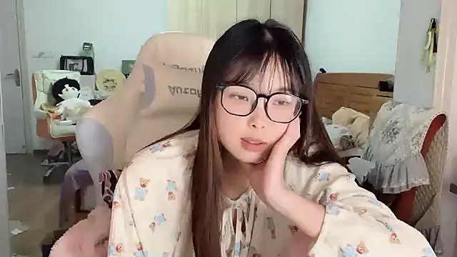 Akong11's cam snapshot