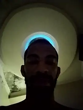 Iamferaleo live sex cam