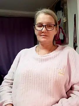 irinamaux live sex cam