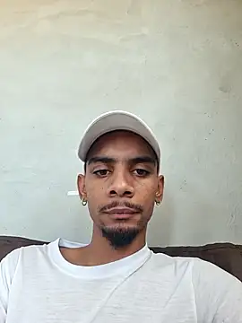 29YOURZ_28_'s cam snapshot