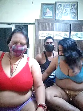 LoveOnStream live sex cam