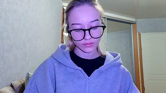 GlidedFill's cam snapshot