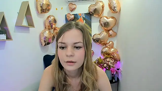 MidnighteAura live sex cam