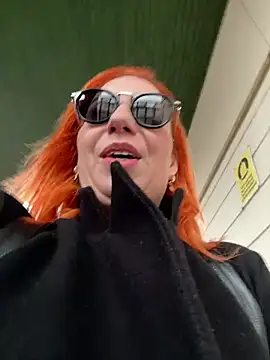 PervyxMilfxx's cam snapshot