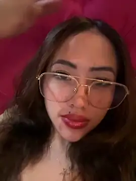 Serena_reinaa live sex cam