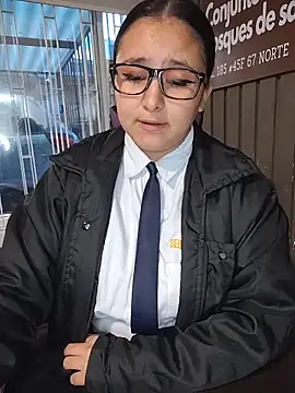 Cute_Penelope live sex cam