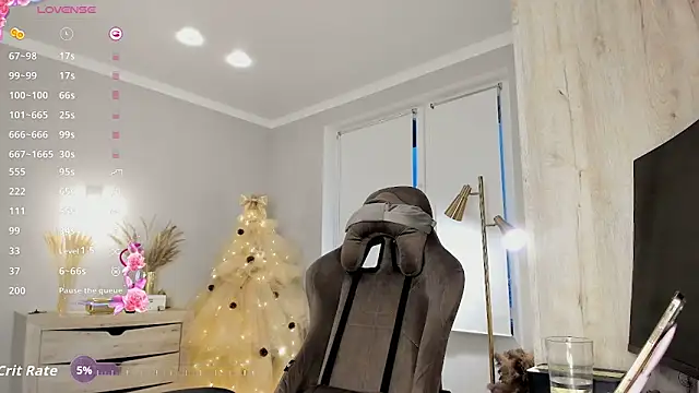 HotyPlays's cam snapshot