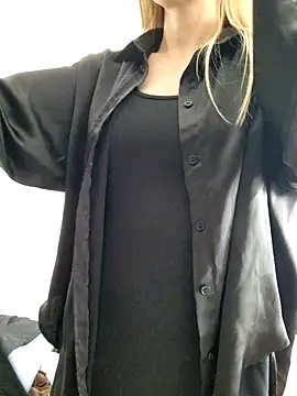 Luna_Veil live sex cam