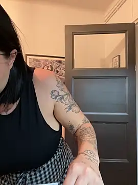 Orgasmille live sex cam