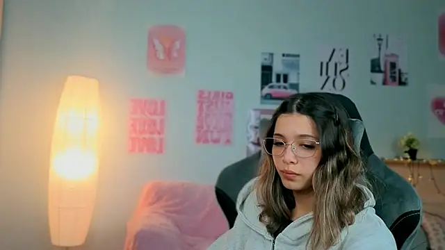 dinnerwithflowers's cam snapshot