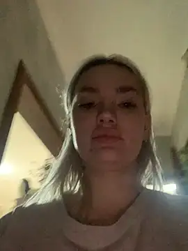 Sextazy live sex cam