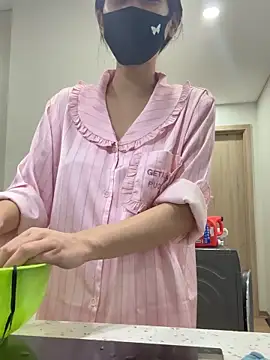 Gyuu-Nyuu live sex cam