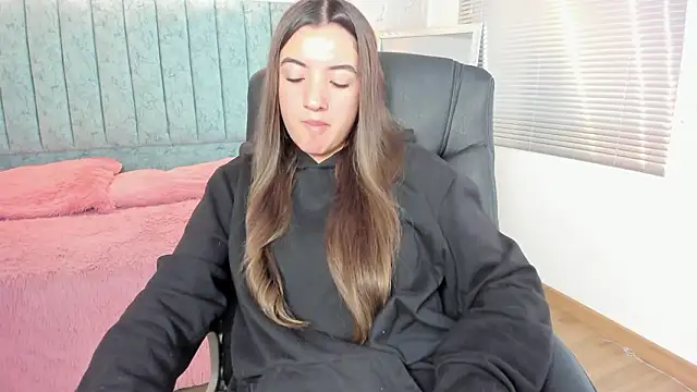 Tara_Parker's cam snapshot