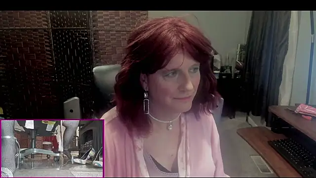 CharlotteAshton's cam snapshot