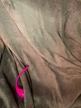 babybambi1's cam snapshot