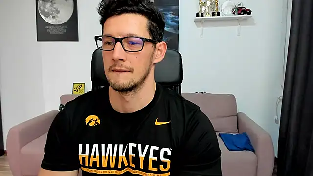 BrutusK08's cam snapshot