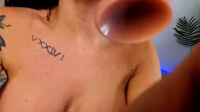 Raven_Ink's cam snapshot