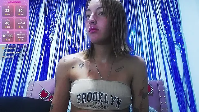 emily_cooper_pym's cam snapshot