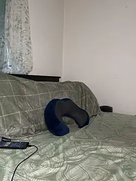 foreigntitts_'s cam snapshot