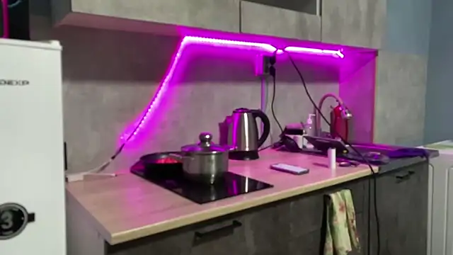 Cutedina's cam snapshot