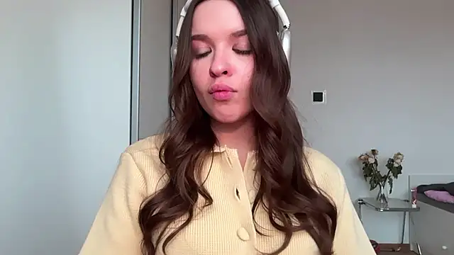 LakishaQuattlebaum live sex cam