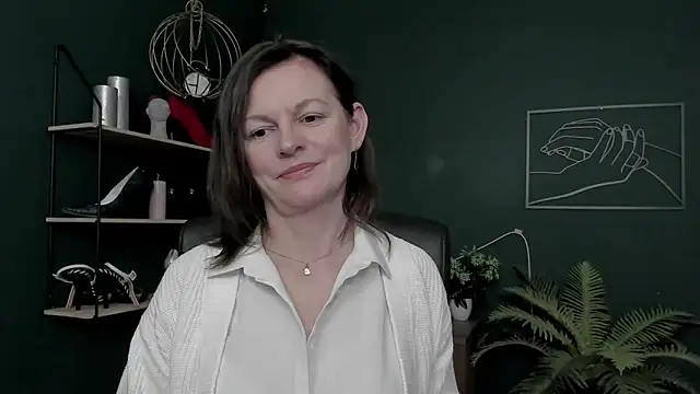 VivianWILD's cam snapshot