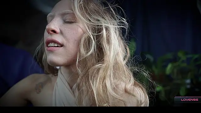 _Phantom_thread_ live sex cam