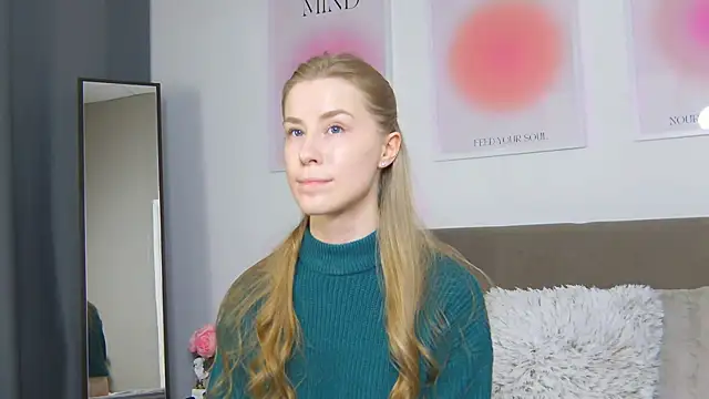 VioletiSwone's cam snapshot