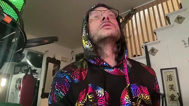 MasterDaddyCool's cam snapshot