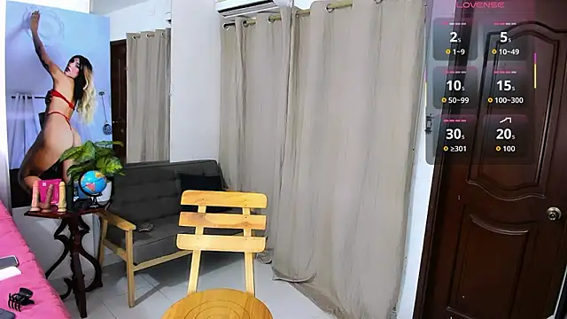 zou_quira live sex cam