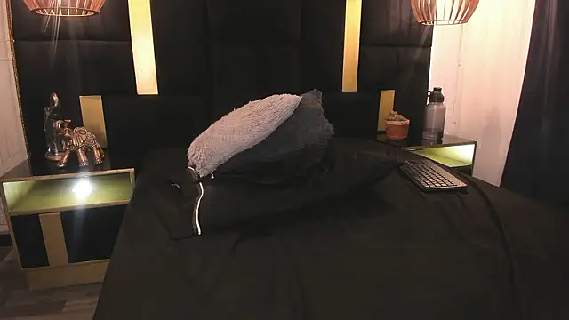 Lucio__Fox's cam snapshot