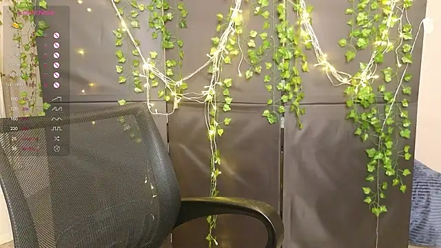 christy_memeow's cam snapshot