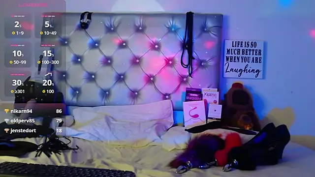 gisell_taylor18's cam snapshot