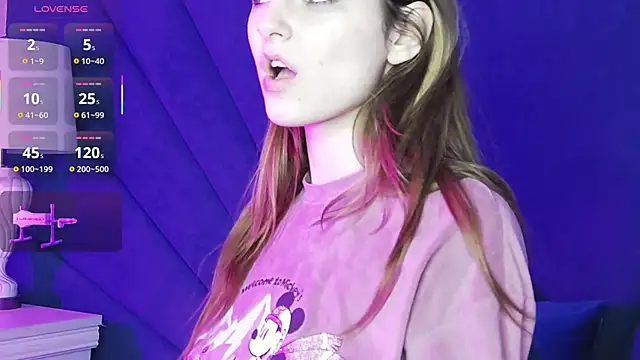 Evelisse's cam snapshot