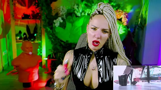 MonicaMaxwel's cam snapshot