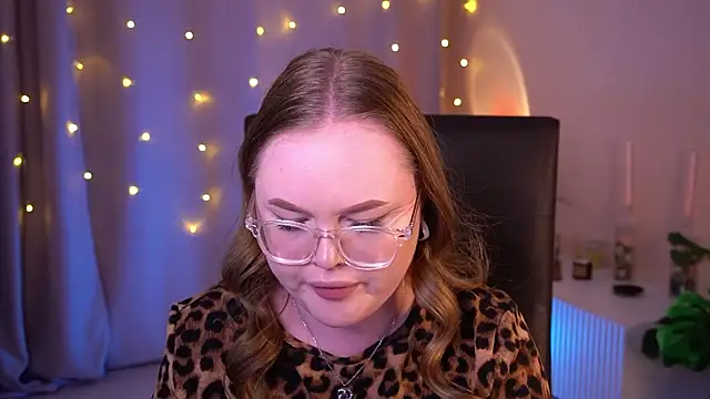 FeliciaLorne's cam snapshot