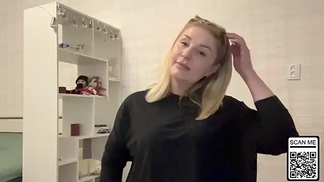 Blondie_xoxoxo's cam snapshot